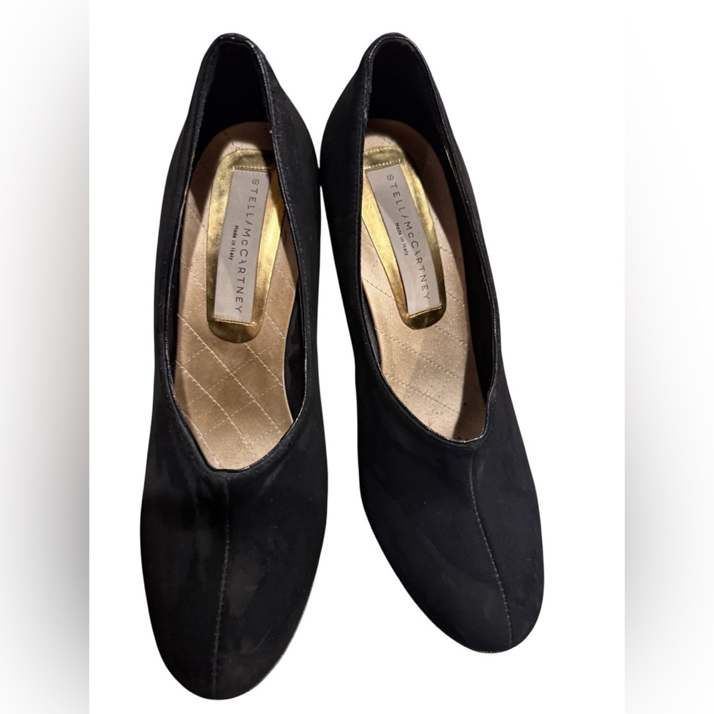 💎 Host Pick 💎Stella McCartney Elegant Black Heels with Gold Details - Picture 8 of 9